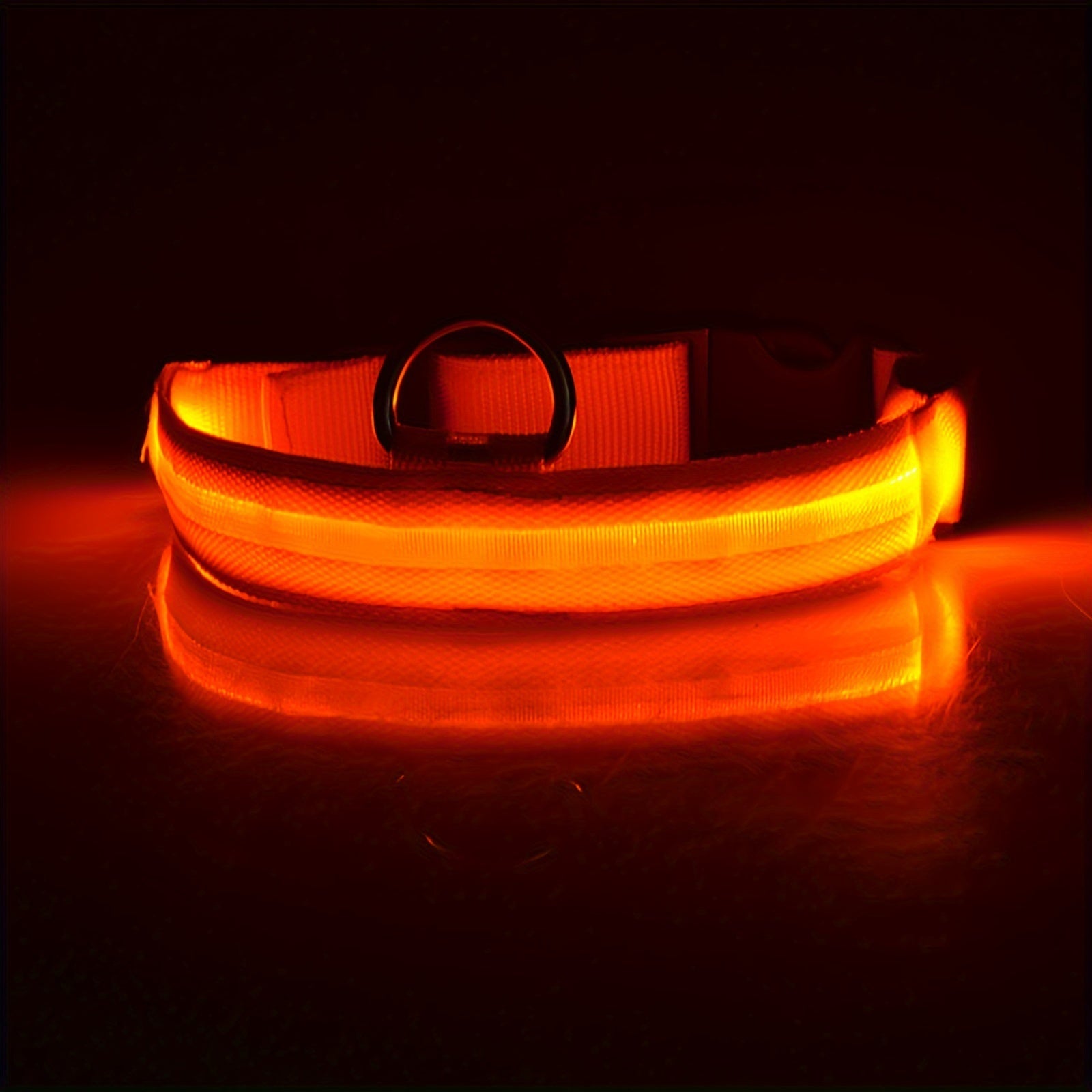Collare Luminoso Regolabile per Cani - Sicurezza Notturna con Strisce Fluorescenti