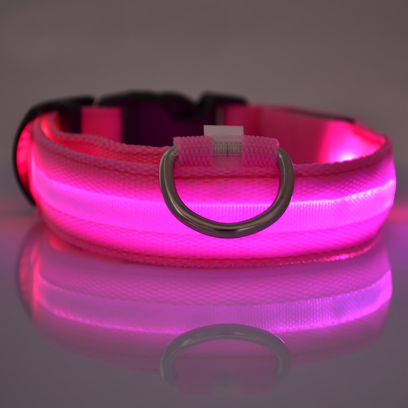 Collare Luminoso Regolabile per Cani - Sicurezza Notturna con Strisce Fluorescenti